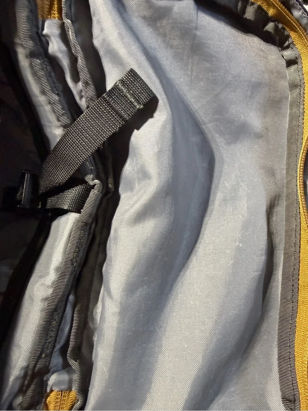 EUC Patagonia Toromiro 22L Pack Navy Yellow Backpack School Work Gym Travel